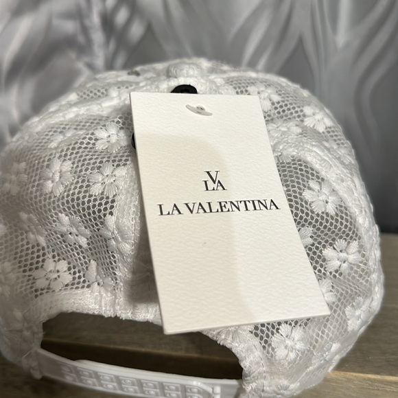 LA VALENTINA Breathable Butterfly Rhinestone Mesh Hat. Adjustable strap. New - Picture 11 of 11